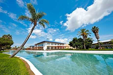 PortAventura Hotel Caribe - Includes unlimited access to PortAventura Park & 1 access to Ferrari Land