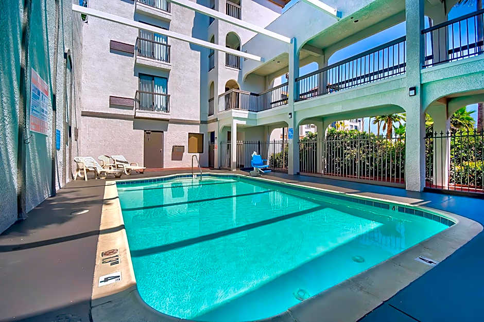 Studio 6 Suites Lawndale, CA South Bay