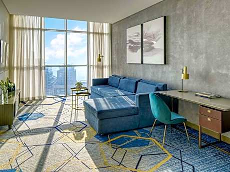 Deluxe King Suite with Lagoon View