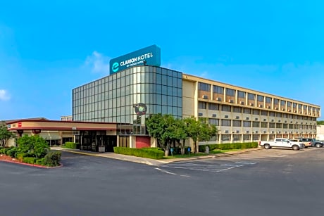 Clarion Hotel Broken Arrow - Tulsa
