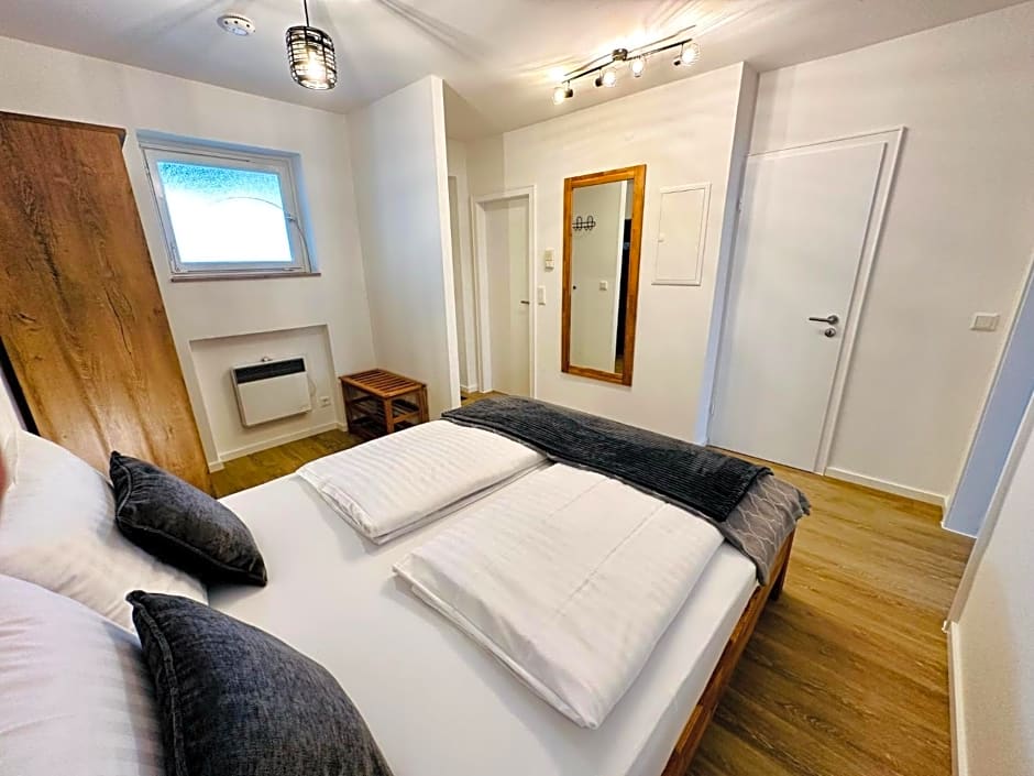 Nanis Hotel & Appartements