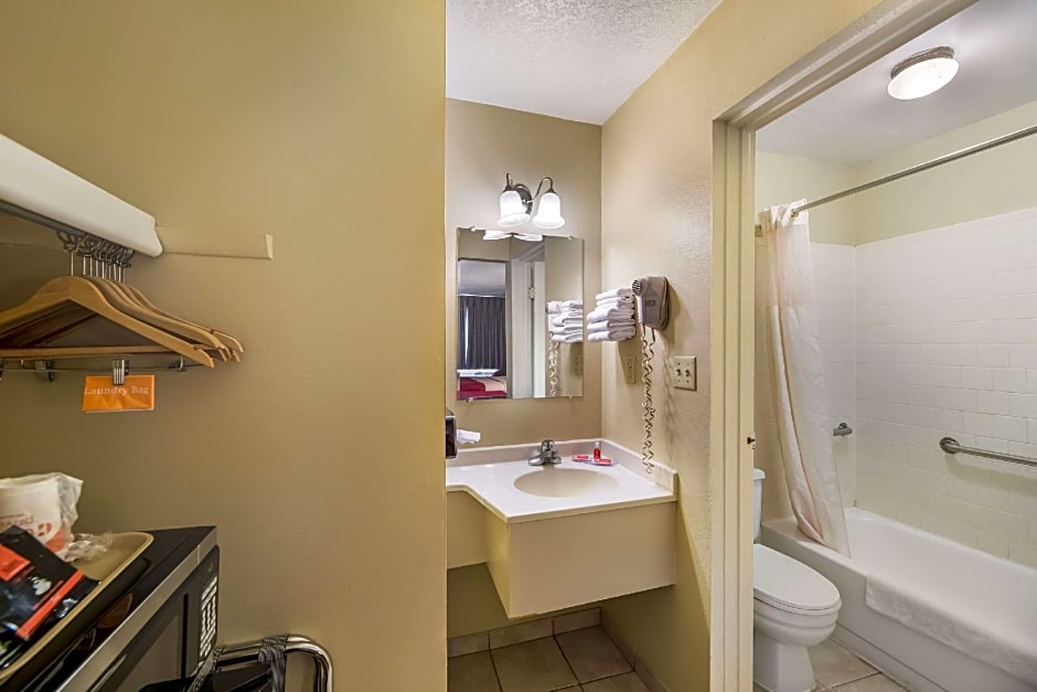 Econo Lodge I-40 Exit 286-Holbrook