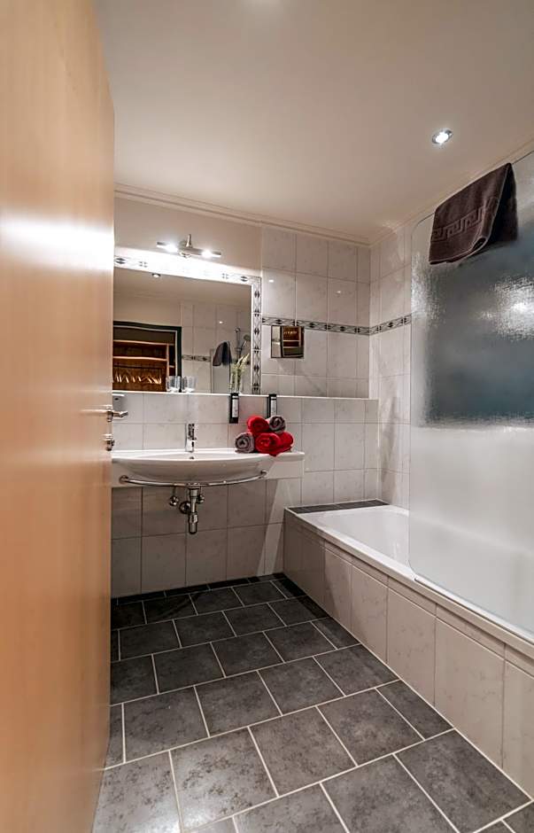 Hotel Astrid - Ski In - Ski Out