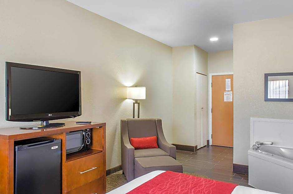 Comfort Inn & Suites Covington - Mandeville