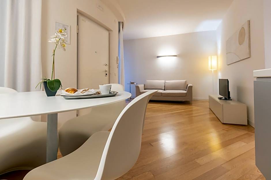 Home 15 Residence Hotel