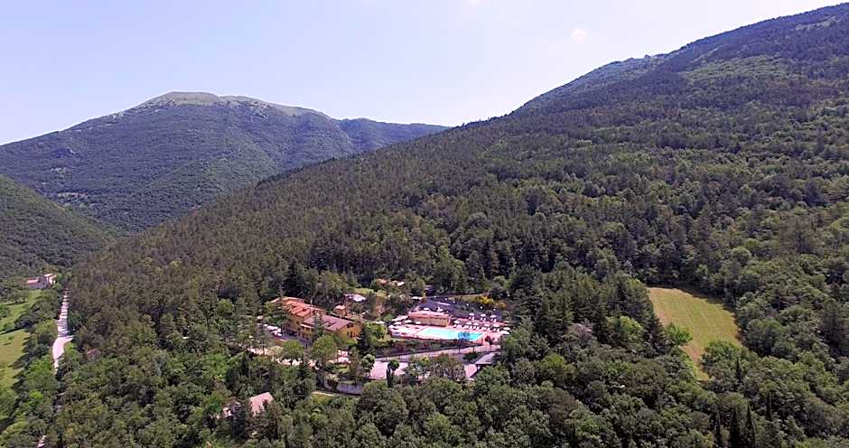 Hotel Pineta Ristorante country house in Fabriano