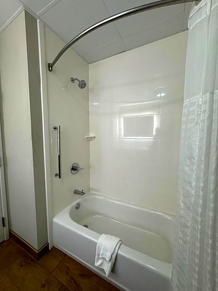 La Quinta Inn & Suites by Wyndham Milledgeville