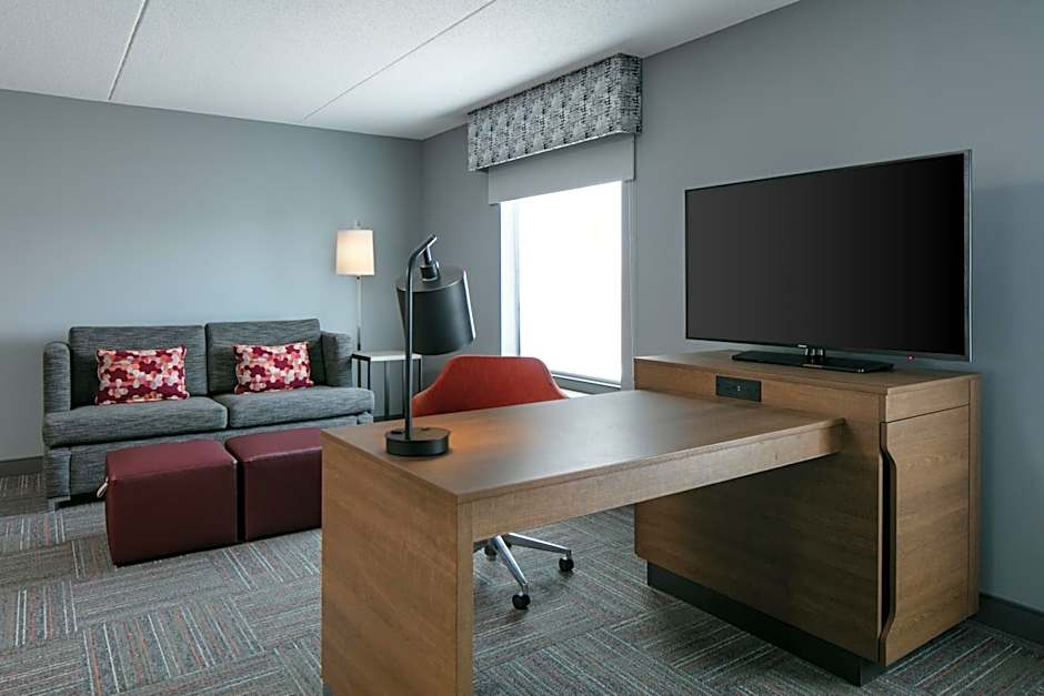 Hampton Inn By Hilton Dubuque