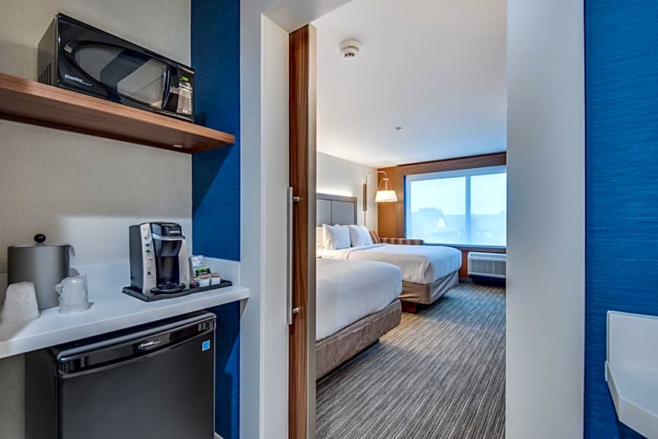 Holiday Inn Express & Suites Dallas North - Addison By IHG