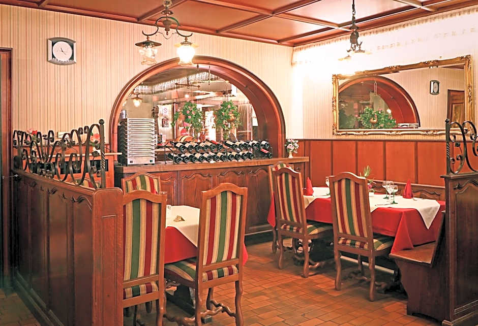 Logis Hotel Restaurant Hostellerie de l'Etoile