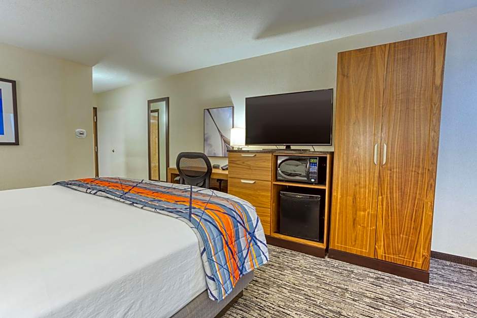 Drury Inn and Suites St Louis Collinsville