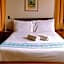 Veranda Suites and Restaurant