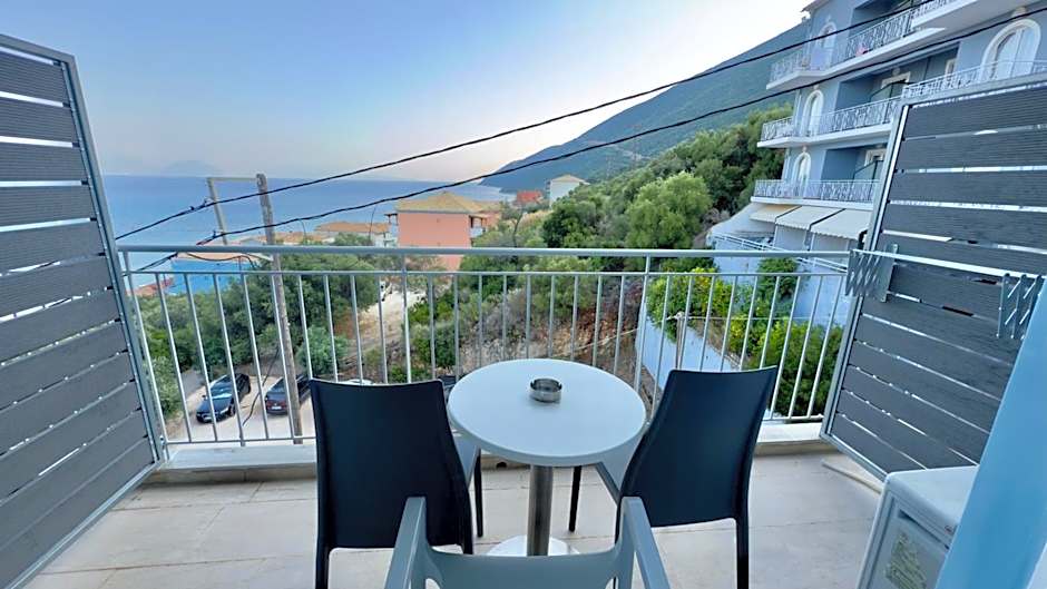 Ponti Beach Hotel
