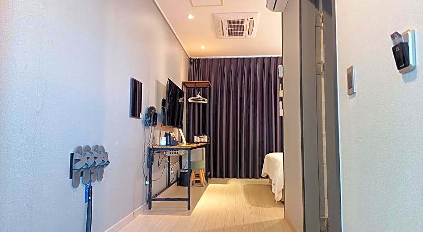 Tongyeong Bridge Hotel