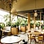The Art Hotel El Poblado Medellín By Key 33
