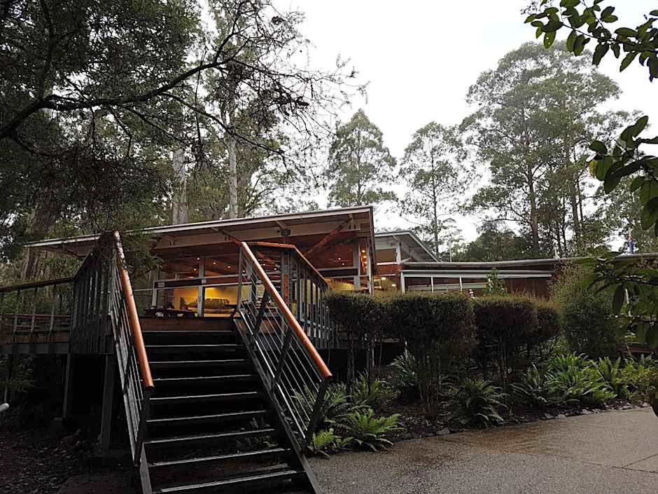 Tahune AirWalk Cabin and Lodge