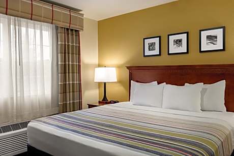 One-Bedroom King Suite with Sofa Bed
