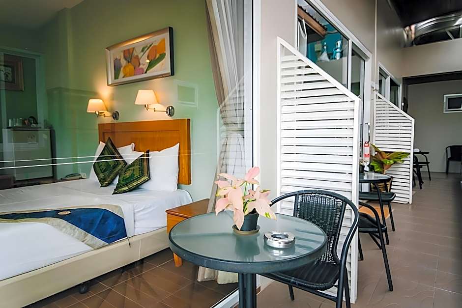 Chilli Hotel & Restaurant