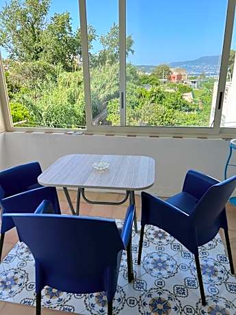 Deluxe Suite with Sea View