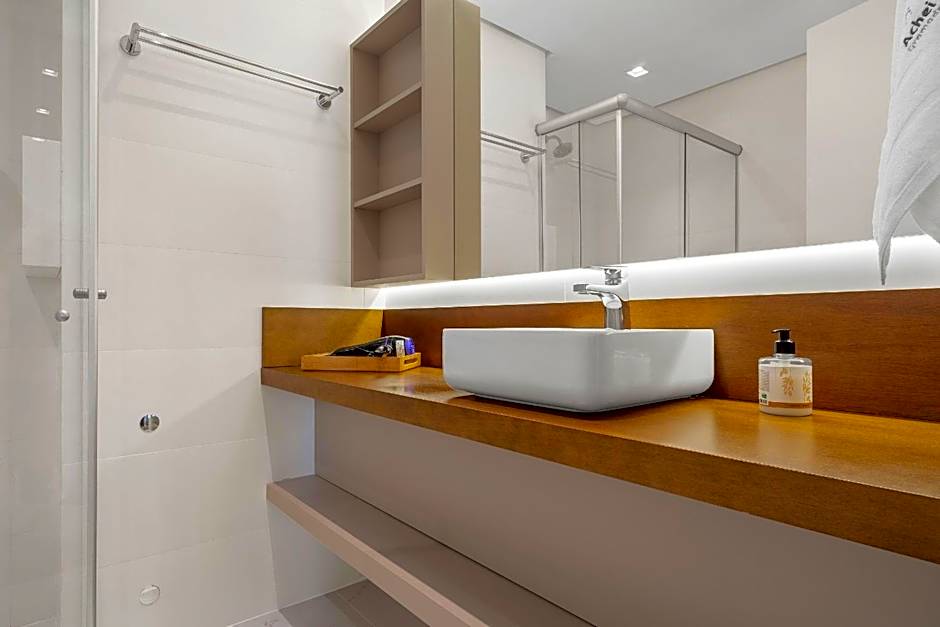 Loft Canela 1 Suíte Centro by Achei