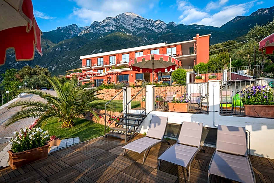 Hotel Oasi Beach