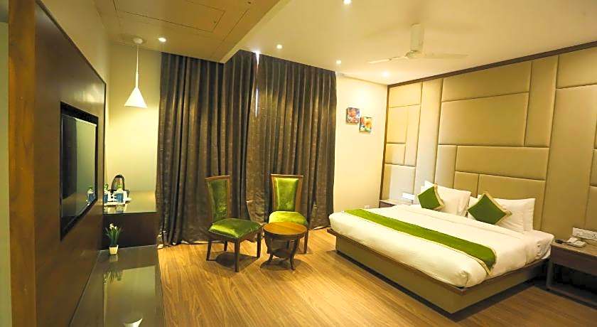 Hotel Maple Grand