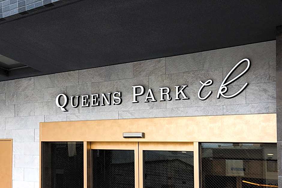 QUEENS PARK