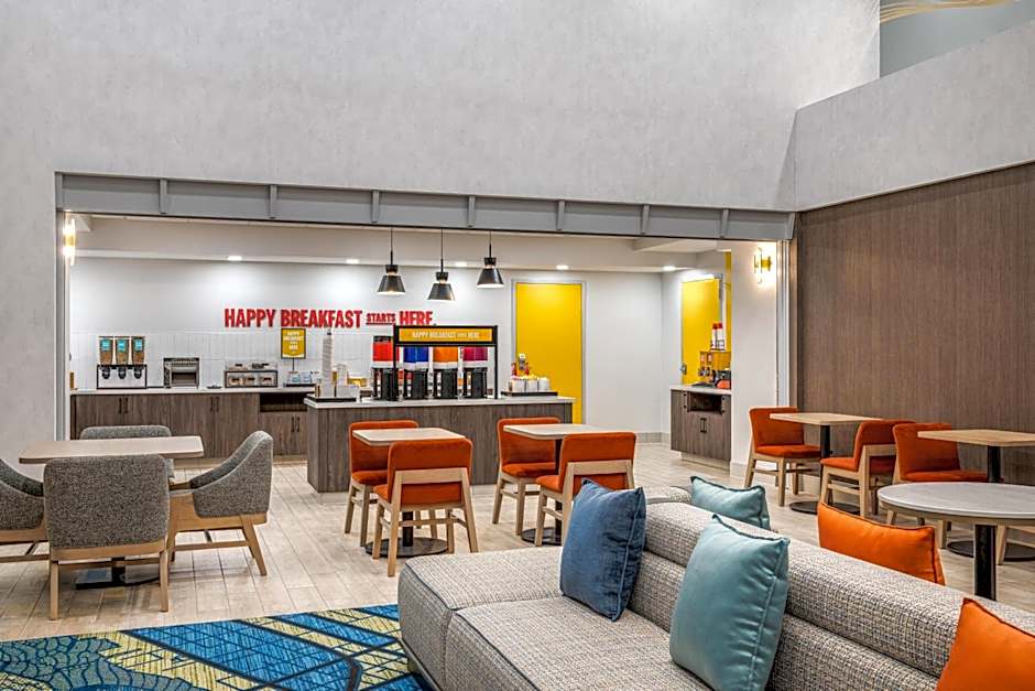 Hampton Inn & Suites Oakland Airport-Alameda
