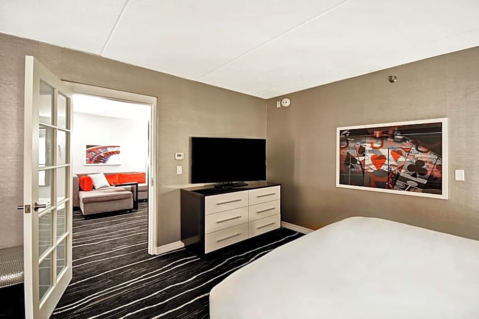 DoubleTree by Hilton Deadwood at Cadillac Jacks