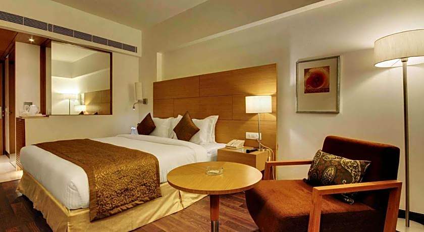 Platinum Hotel