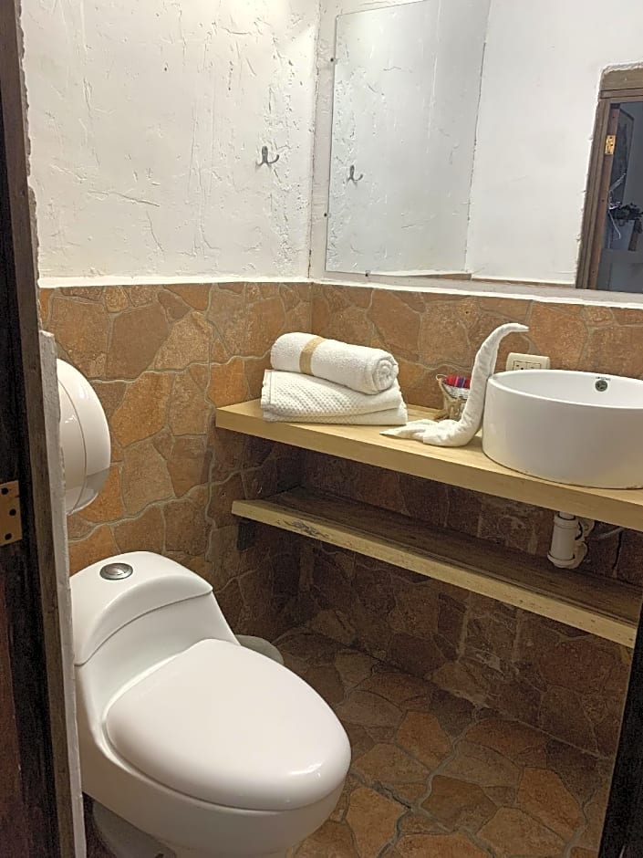 Nikikot Hotel & Hostel