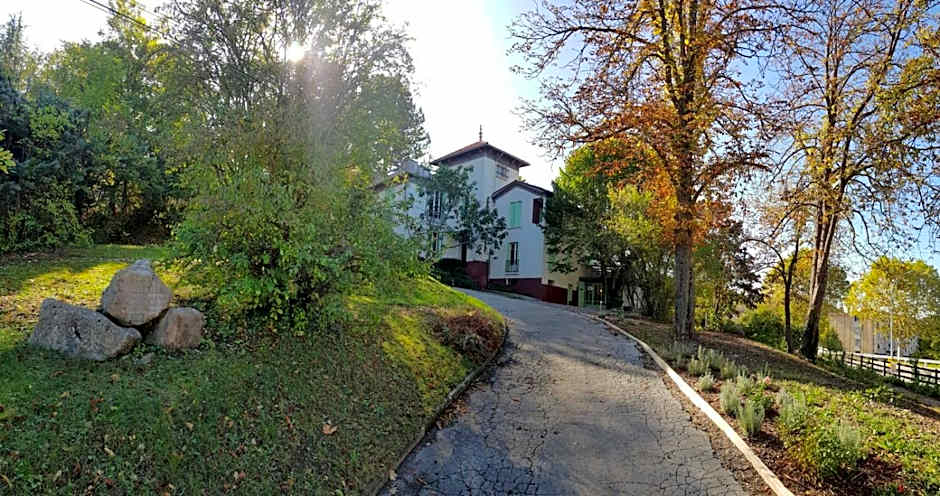 Alexandra Apartments