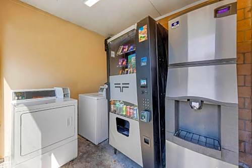 Rodeway Inn At Nevada State Capitol