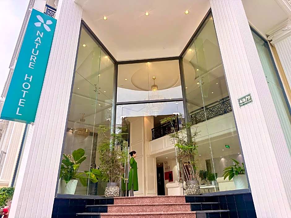 Nature Hotel - Pham Hong Thai