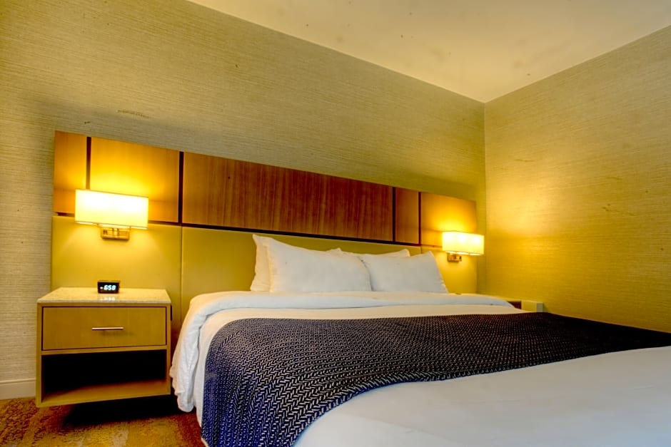 JB Duke Hotel