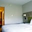 Country Inn & Suites by Radisson, Carlisle, PA