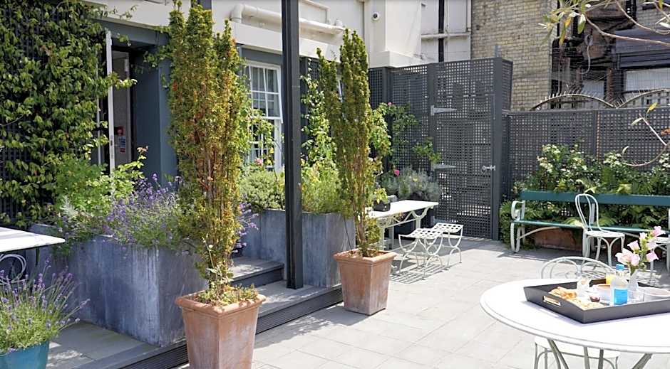 No. 30 Knightsbridge