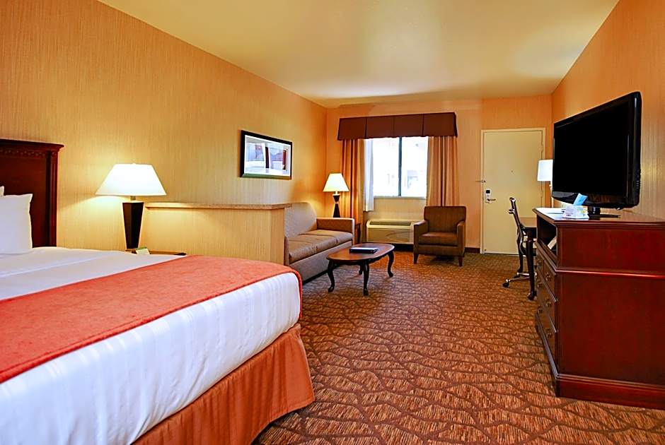 Best Western San Dimas Hotel & Suites