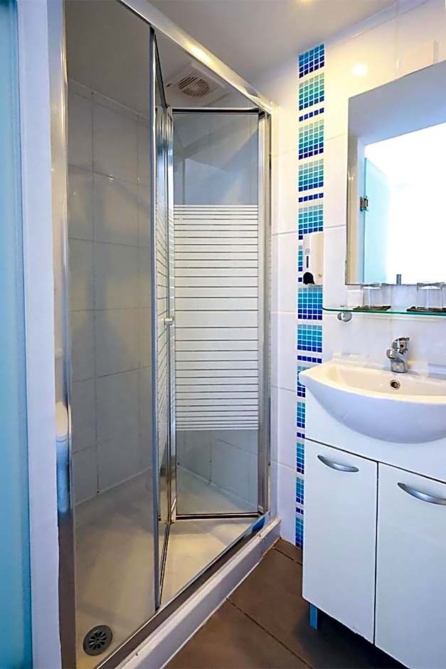 Mikes Kanarium City Hotel