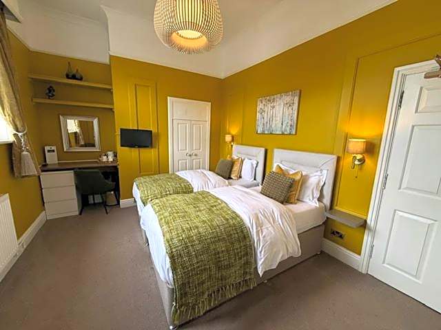 Alexandra Court Hotel