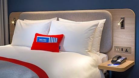 1 Single Bed Standard Accessible