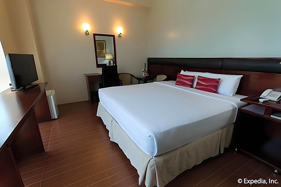 Allure Hotel & Suites