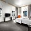 The Melbourne Hotel