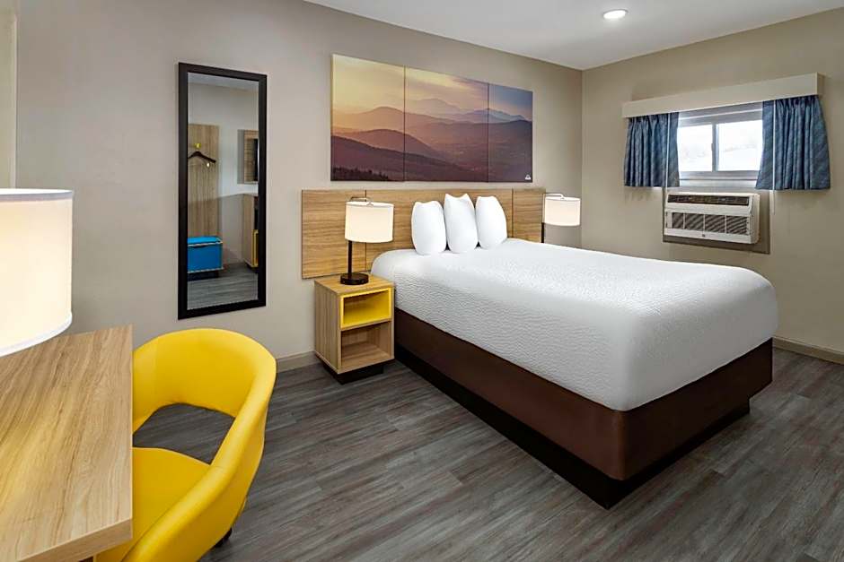 Days Inn by Wyndham Moosic
