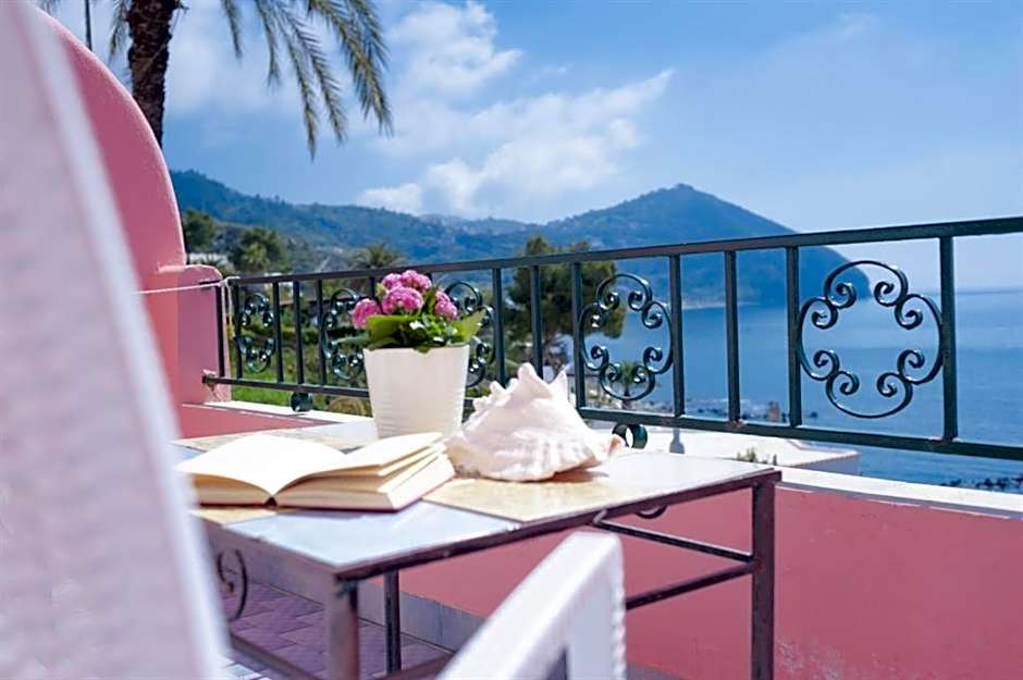 Hotel Casa Rosa Sea & Spa