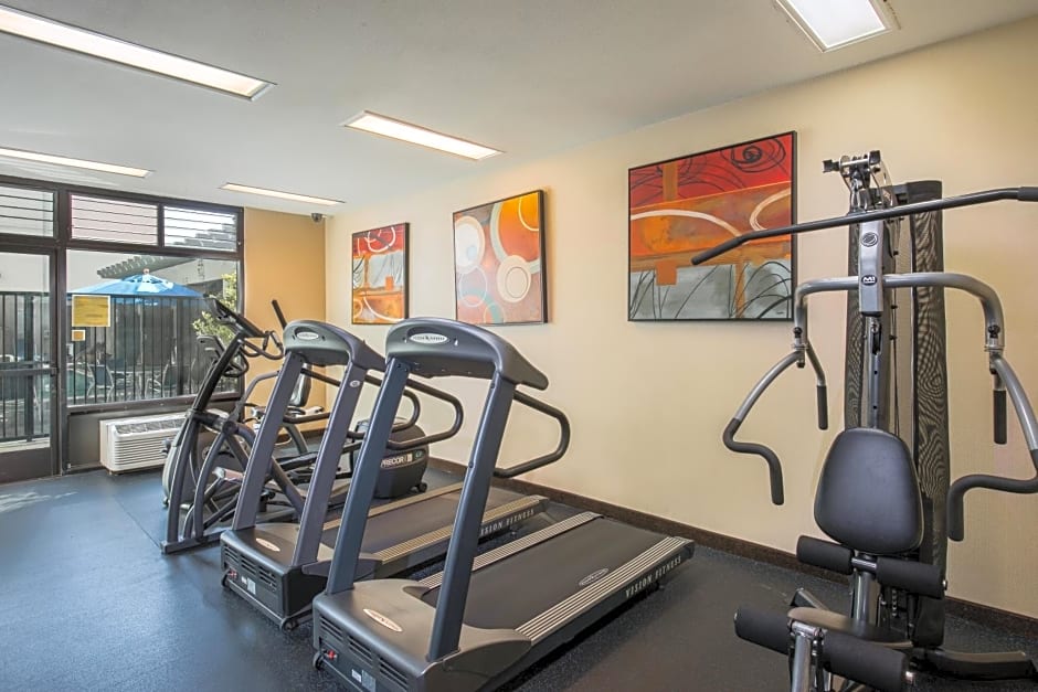 Holiday Inn Express & Suites Santa Clara - Silicon Valley By IHG