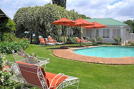 A Tapestry Garden Guest House