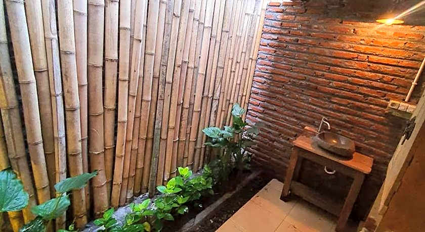 Happy House BnB Bromo backpacker