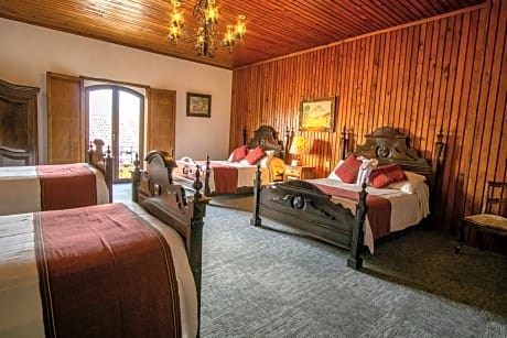 Standard Quadruple Room