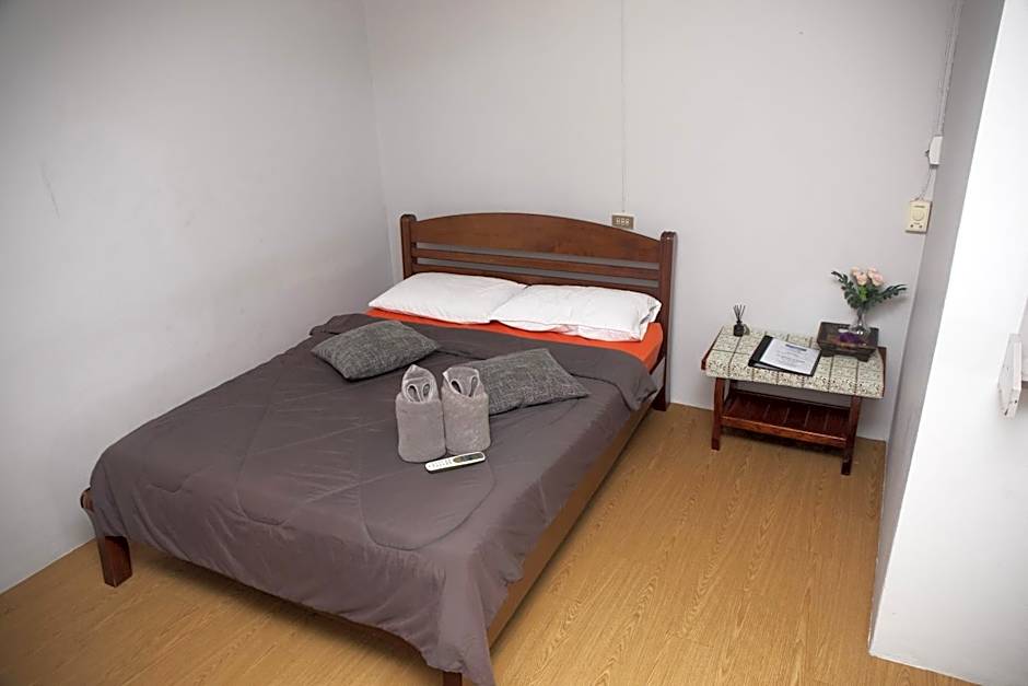 Holiday Phangan - Hostel & Bar